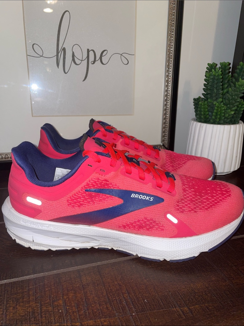 Brooks Launch GTS 9 Running Sneakers Size 8